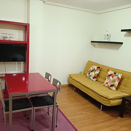 Apartamentos Chevere Rojo-Huca Oviedo Buitenkant foto