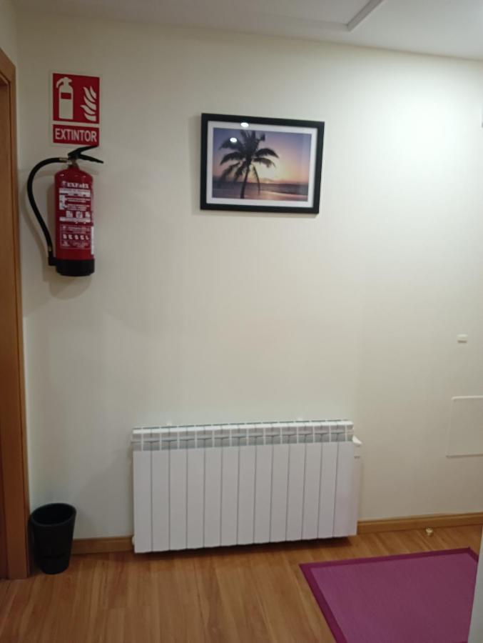 Apartamentos Chevere Rojo-Huca Oviedo Buitenkant foto